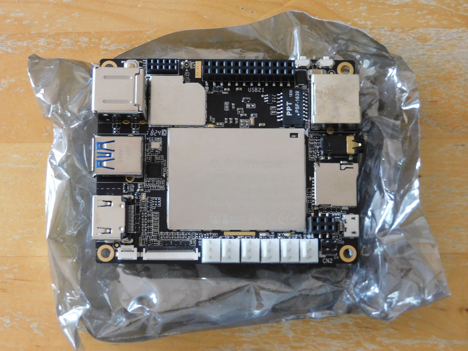 LattePanda V1 2G RAM 32G eMMC X0016OMTBN - Used Very Good