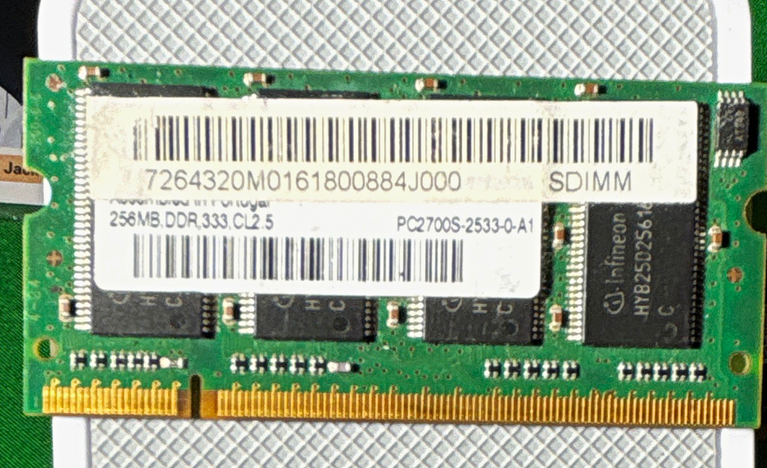Infineon 256MB DDR1 SDRAM SO-DIMM 200-Pin PC2700S-2533-0-A1 CL2.5