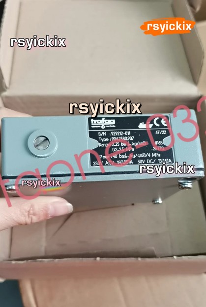 1PCS NEW Trafag 904.2380.907 Pressure sensor Fast delivery Via Fedex/DHL