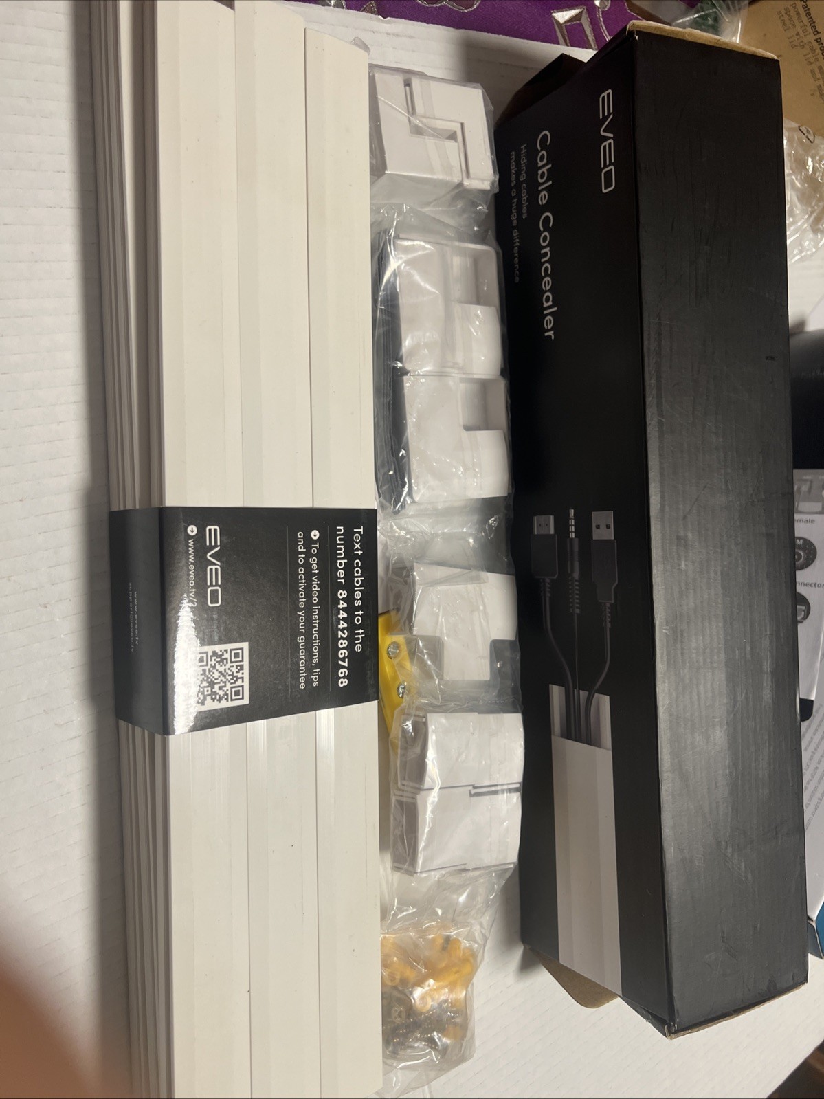 Eveo Wall Mounted Paintable Hiding Plastic Cord Cable Concealer With Connectors