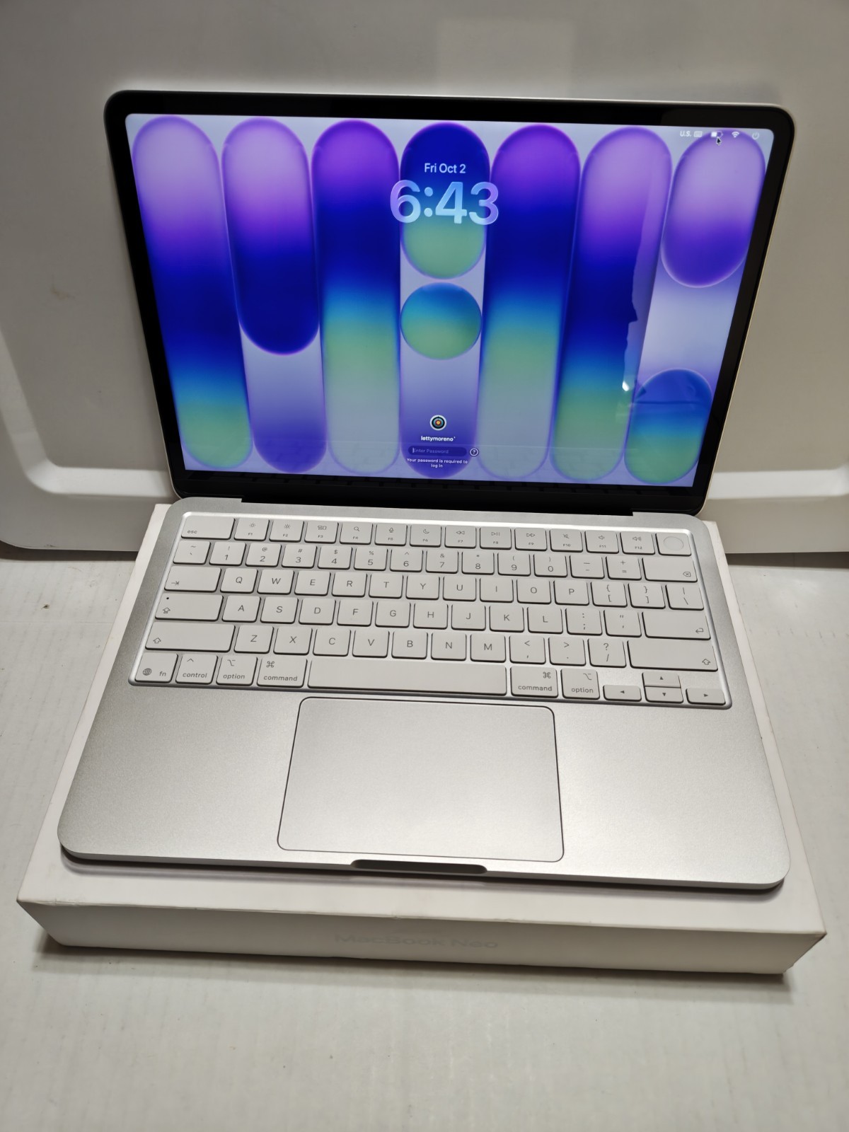 Apple MacBook Neo 13" 5-Core GPU 8GB RAM 512GB SSD MHFC4LL/A A3404 FOR PARTS