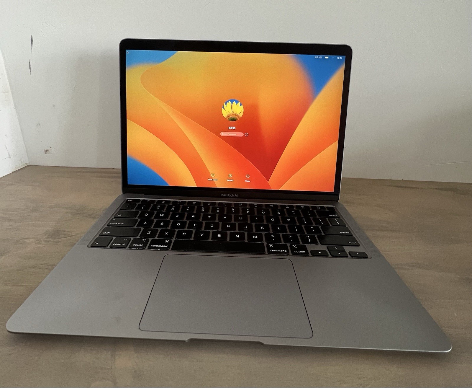 2020 MacBook Air 13.3" NEW BATTERY i3 1.1GHz 16GB RAM 256GB SSD Space Gray A2179