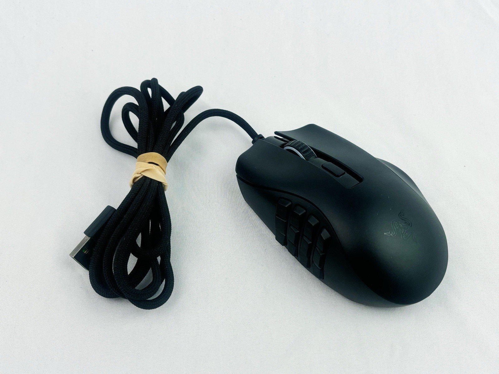 Razer Naga X Lightweight MMO 12 Button Programmable Gaming Mouse RZ01-0359 Works