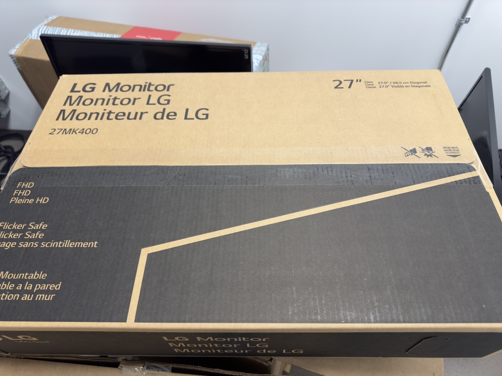 LG 27MK400H-B 27" Full HD TN Monitor with AMD FreeSync