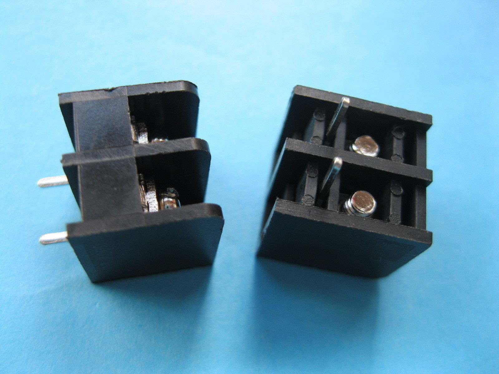 200 pcs Black 2 pin 8.25mm Screw Terminal Block Connector Barrier Type DC39B New