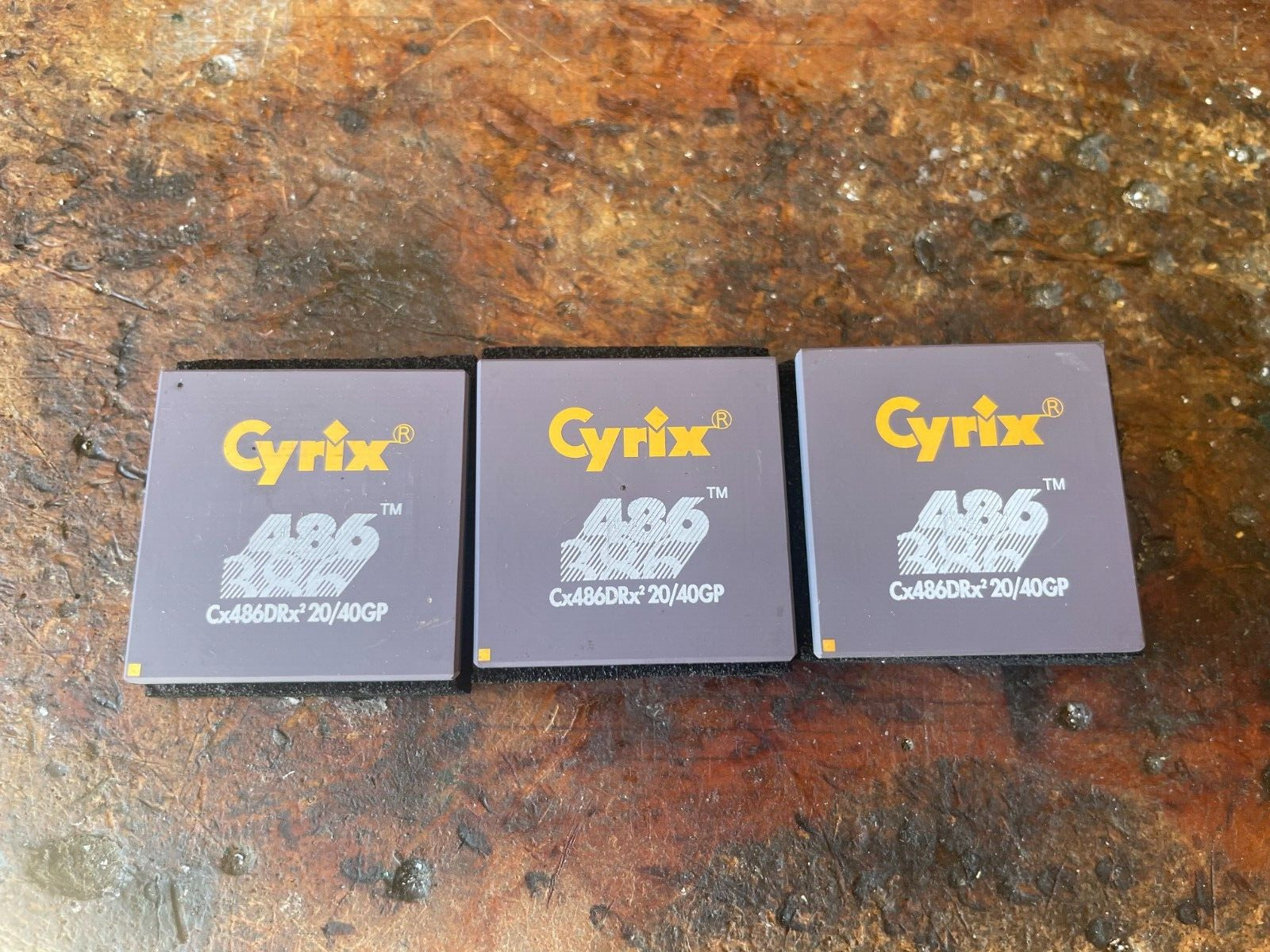 Cyrix CX486Drx2 386 to 486 CPU Accelerator 20/40GP 20/40 mhz PGA *Works Great*