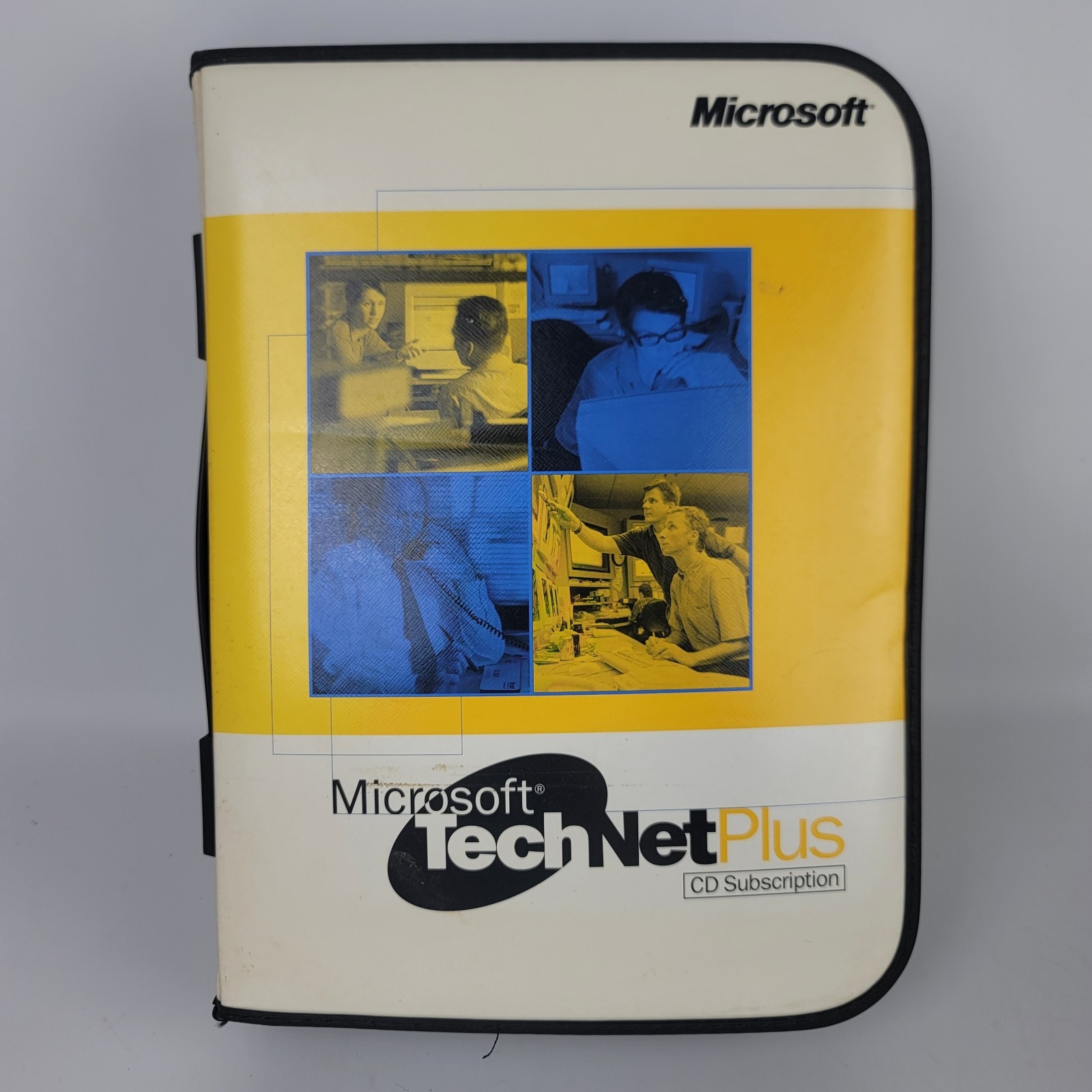 Vtg Microsoft Tech Net Plus Monthly CD Subscription 1999 2001 Discs Drivers