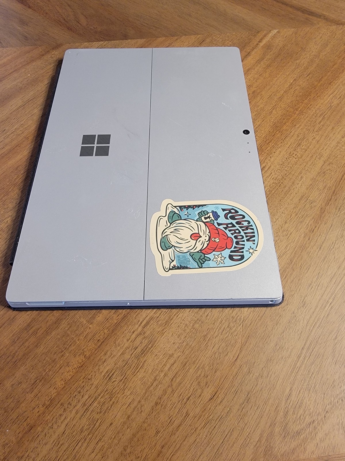 Microsoft Computer Old.(Still Works) Screen has Cracked but doesn't affect it