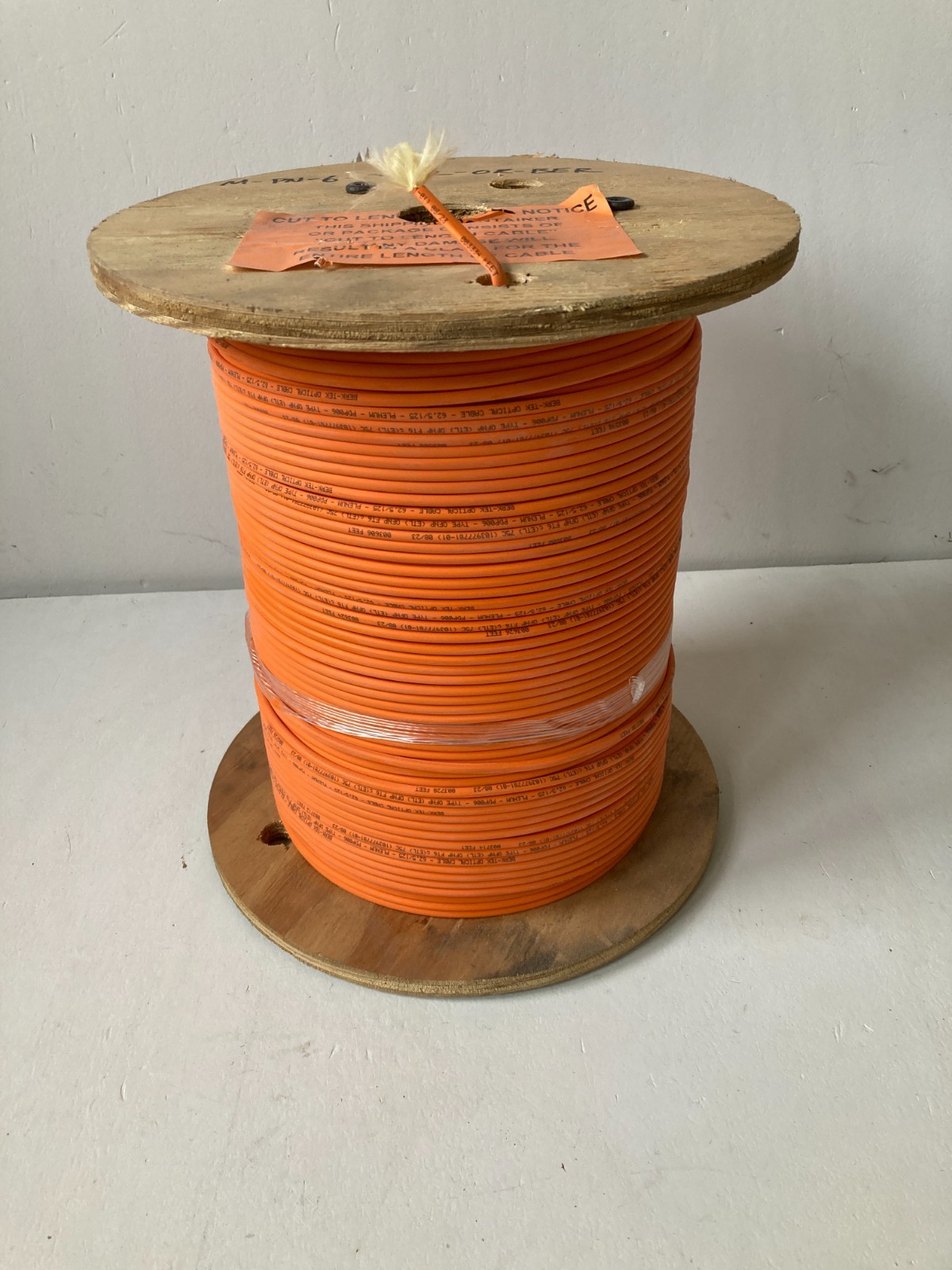 Berk-Tek 6-Strand OM1 62.5/125 Multimode Fiber Optic Cable OFNP Plenum 400' Org