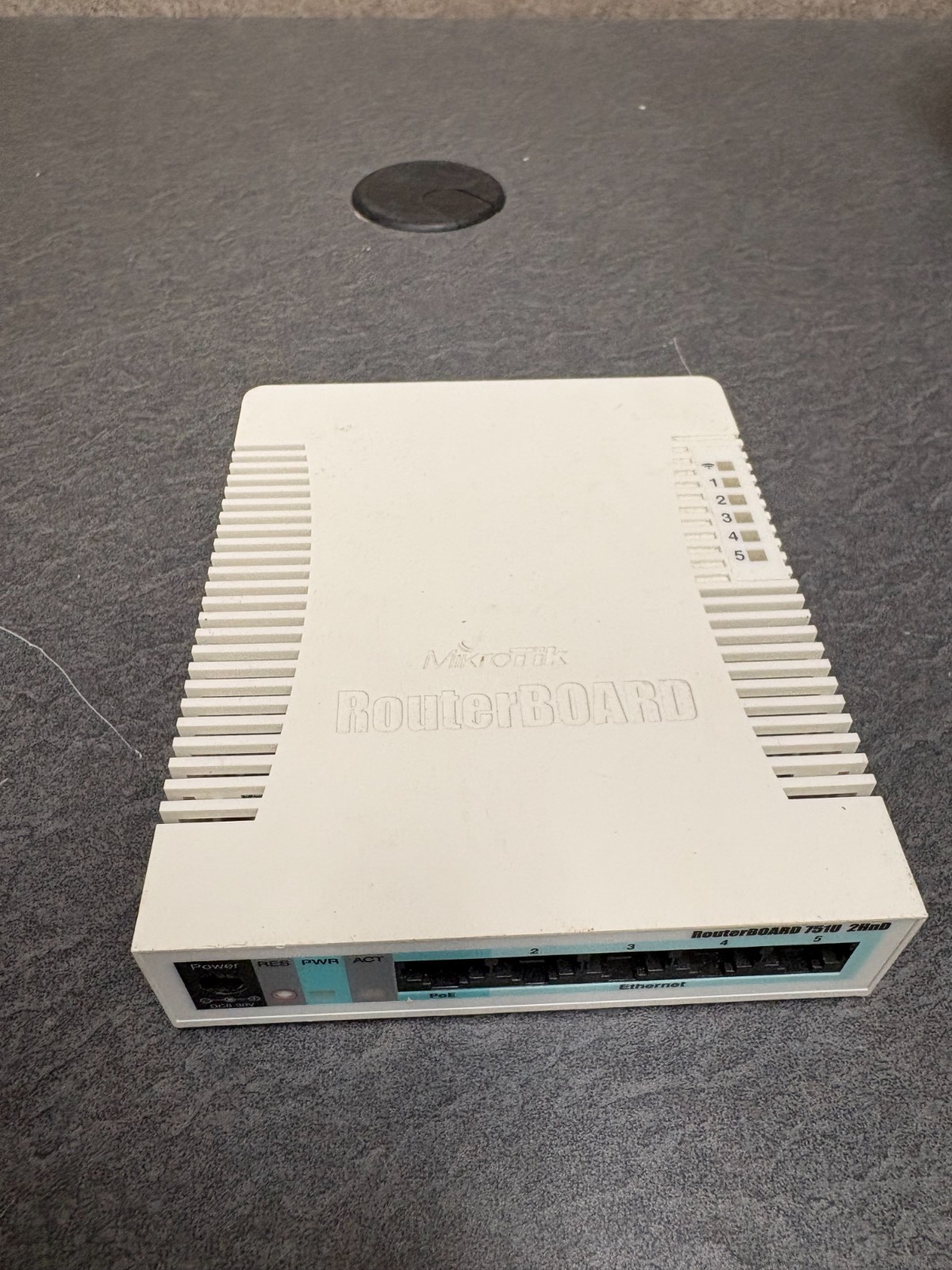 Mikrotik hEX Lite Routerboard RB750r2 Used