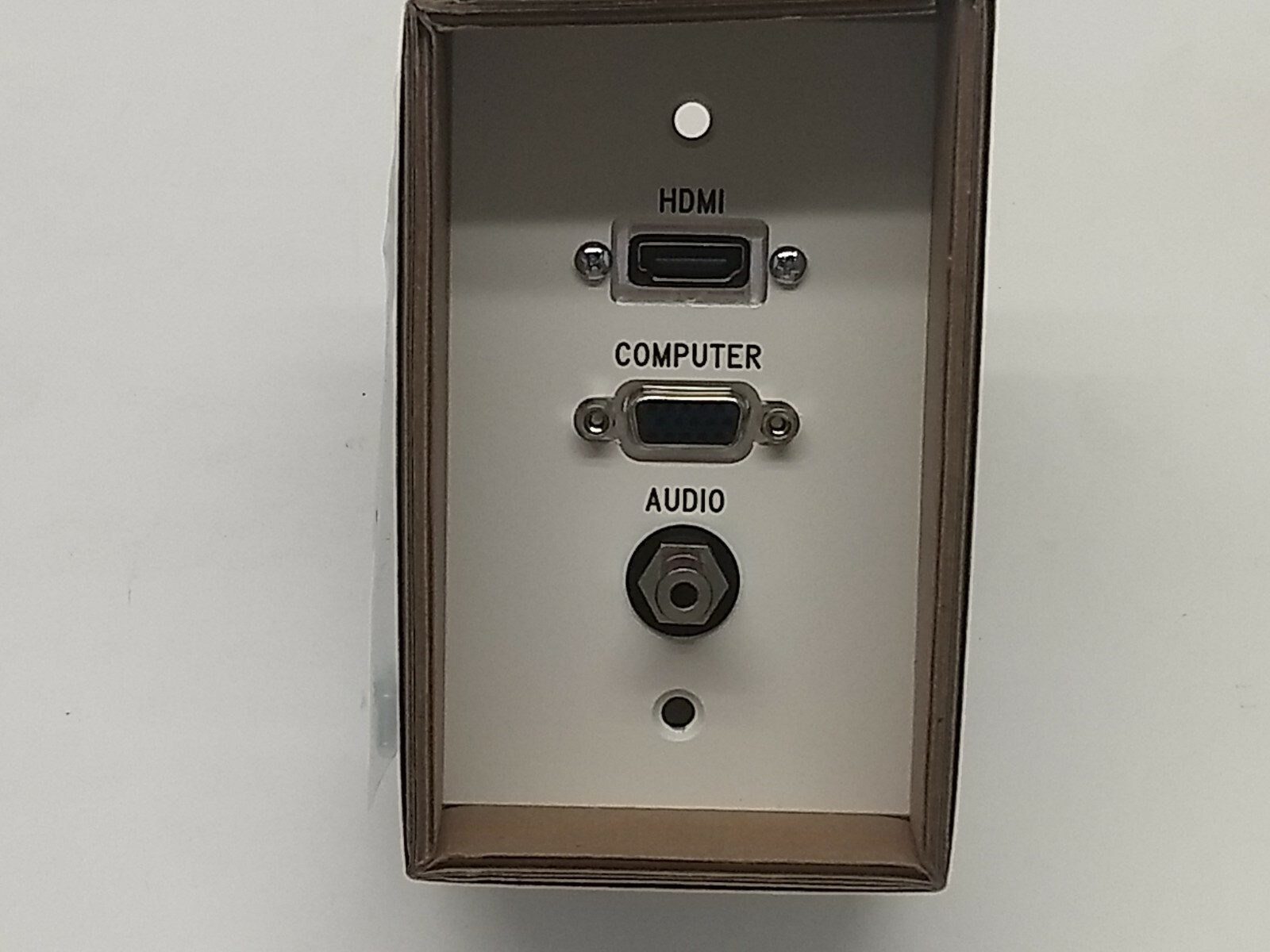 PanelCrafters	PC-G1796-E-P-W  Single-Gang Wallplate w/ HDMI Pigtail  **NEW**
