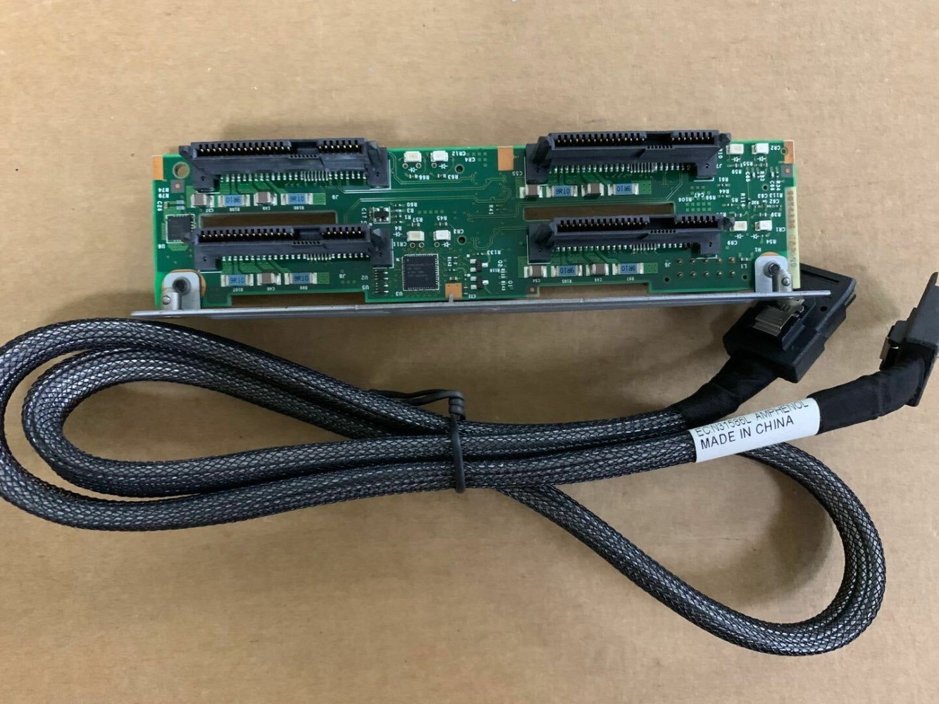 Replacement HDD Backplane 4x2.5" W/ Cables for IBM X3550 M4 94Y7587 94Y6386