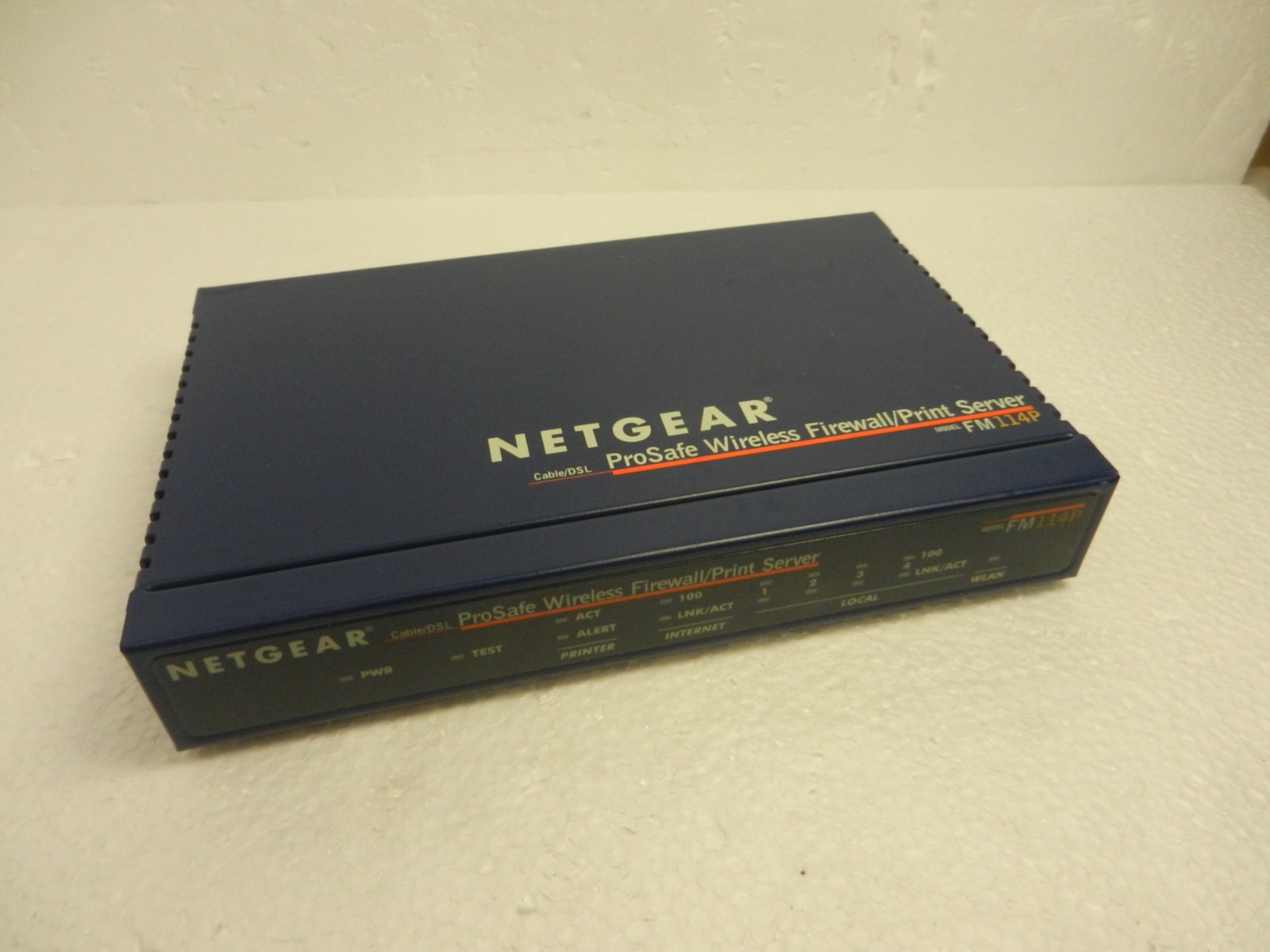Netgear Cable/DSL ProSafe Wireless Router Print Server FM114P - Unit Only