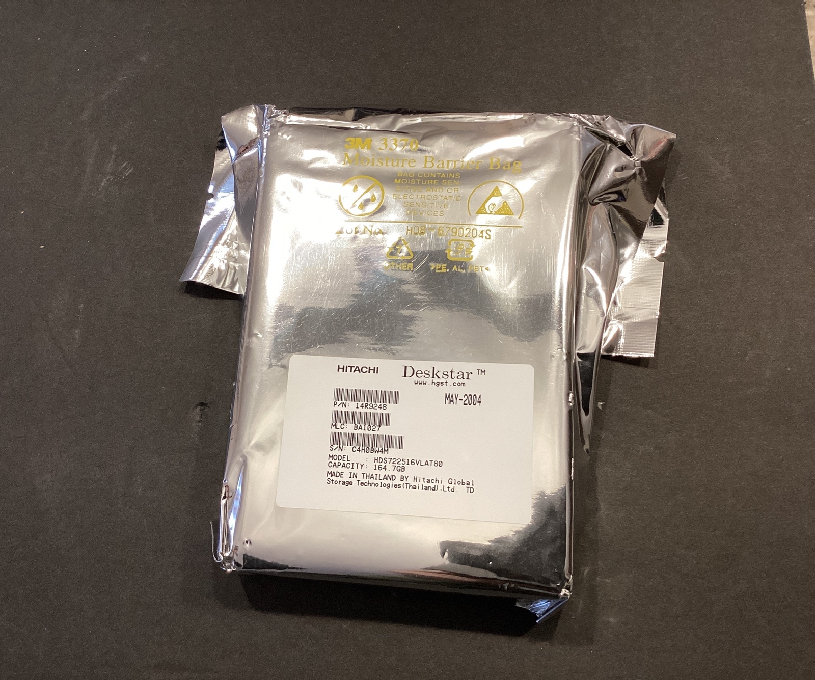 NOS NEW Hitachi Deskstar 164.7GB Internal Hard Drive HDD HDS722516VLAT80 14R9248