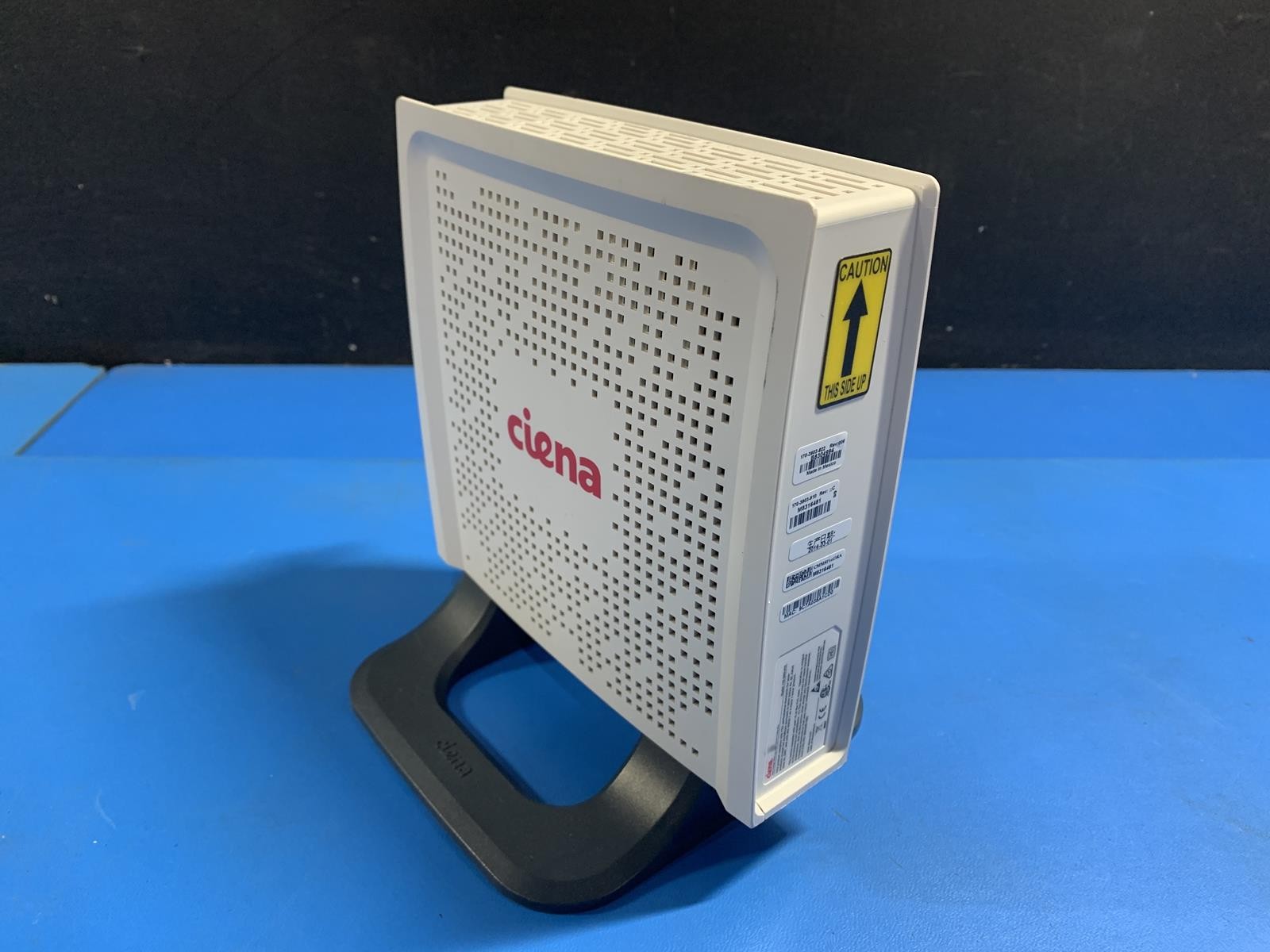 Ciena 170-3903-910 Demarcation Switch - No Power Adapter