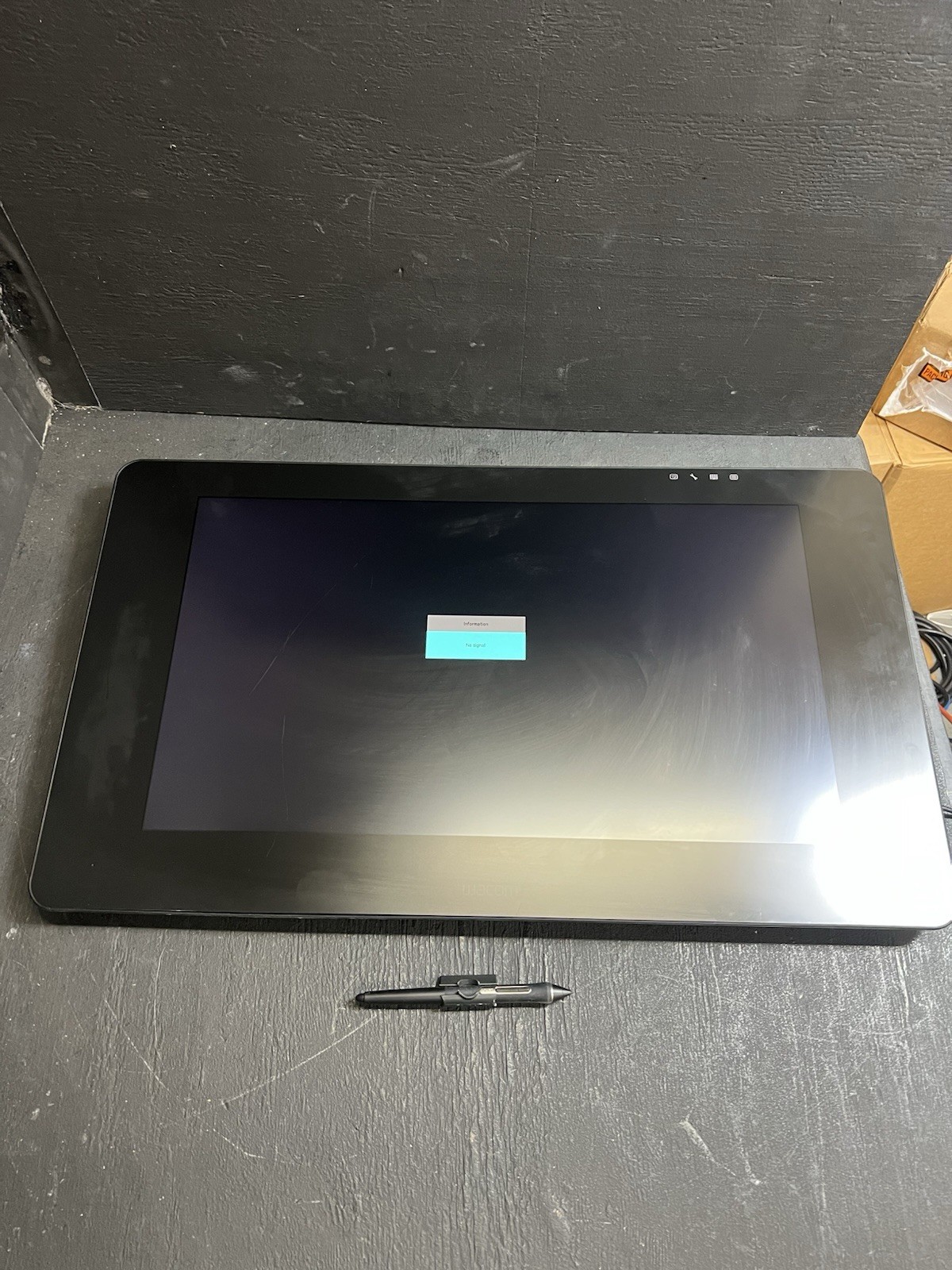 Wacom Cintiq LCD Tablet DTK-2420