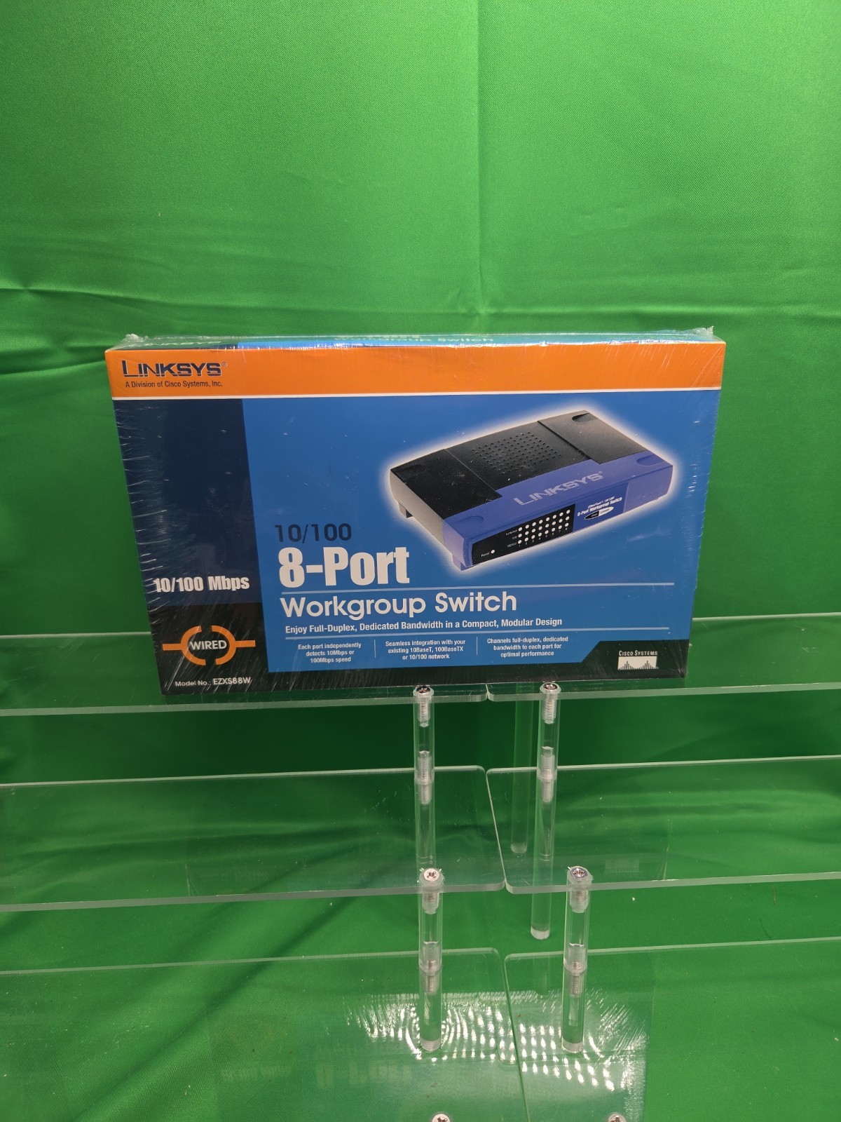 Linksys EZXS88W EtherFast 8-Port Fast Ethernet Workgroup Switch 100 Mbps 