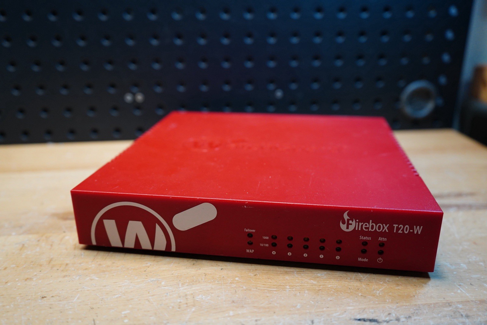 (i) WatchGuard Firebox T20-W Wireless Firewall Security Appliance No Cord
