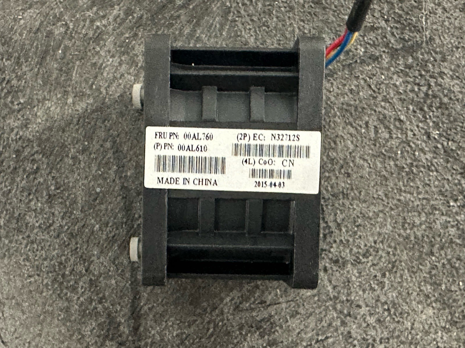 IBM System X3630 M4 Rear FAN 40X28 MM 00AL760 00AL610