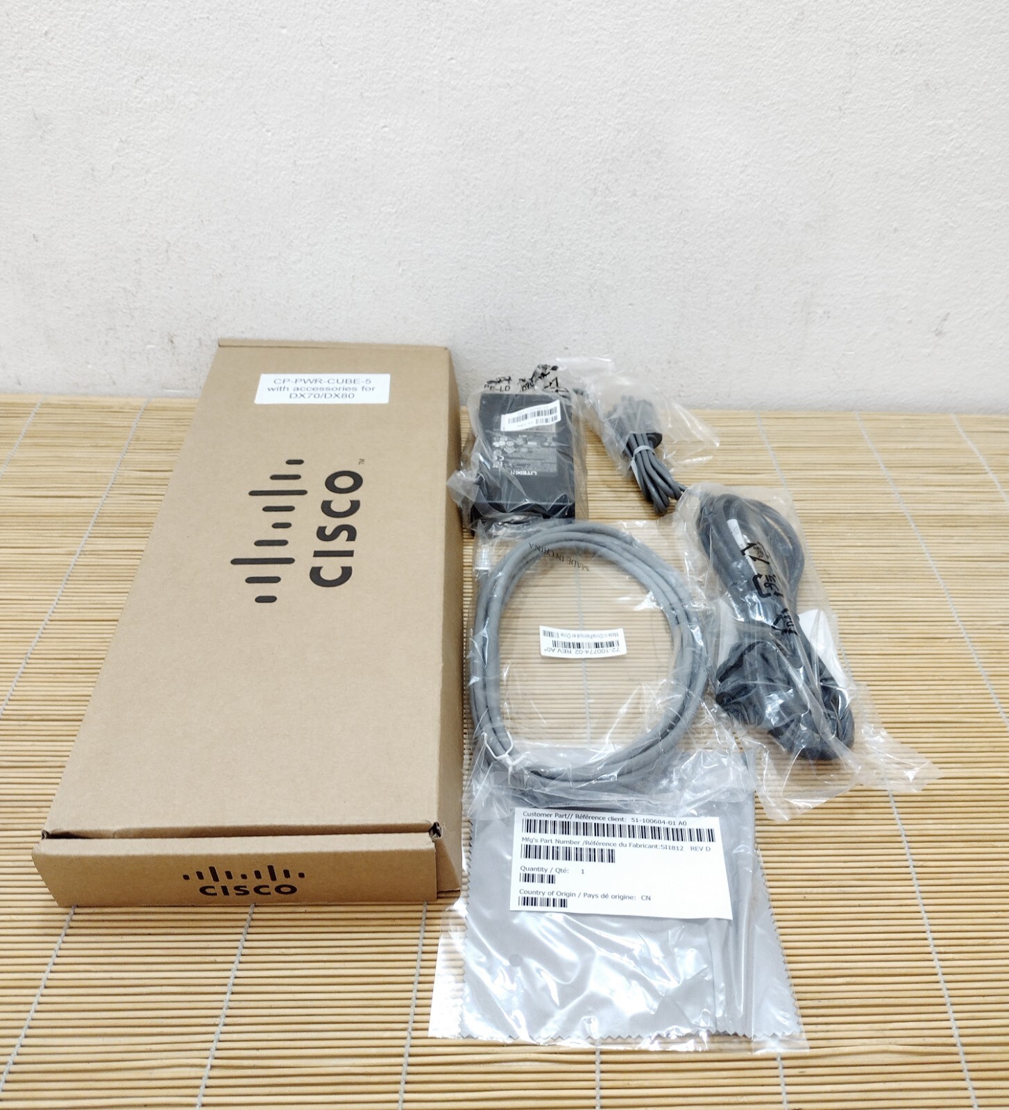 NEW CP-PWR-CUBE-5 Power supply Adapter for Cisco CP-DX70-W-K9 CP-DX80-K9 New