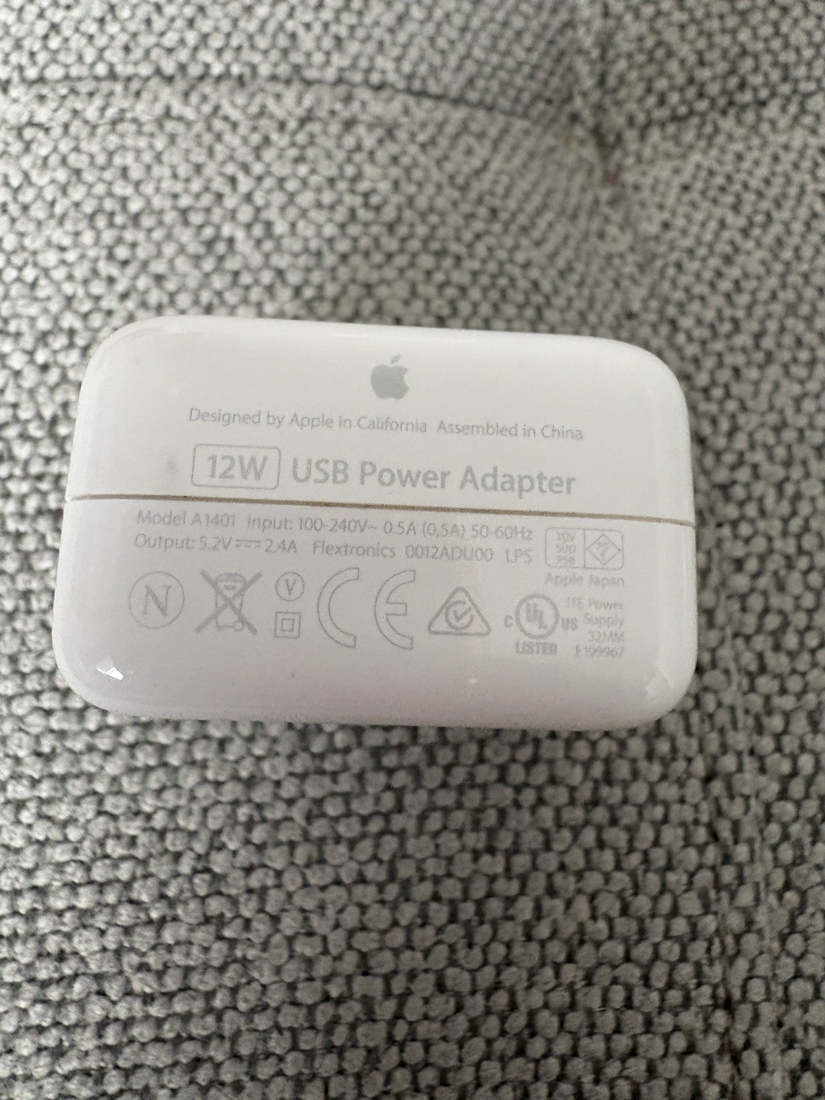 100% Genuine Original Apple iPad 4th Gen - 12W USB Power Adapter Charger (A1401)