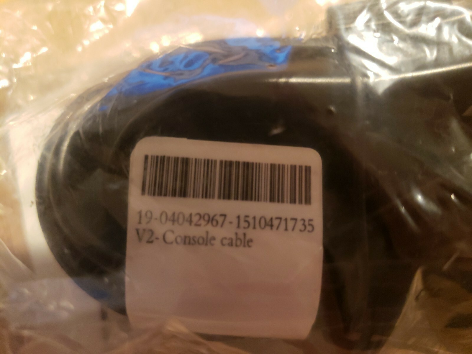Dell V2 console cable 19-04042967-1510471735