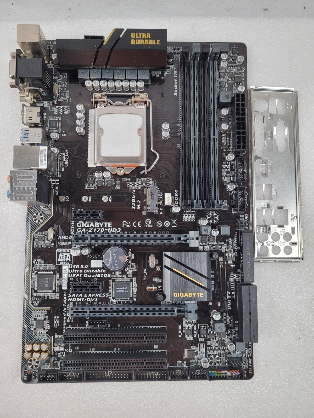 GIGABYTE GA-Z170-HD3 LGA 1151 DDR4 Intel ATX Motherboard