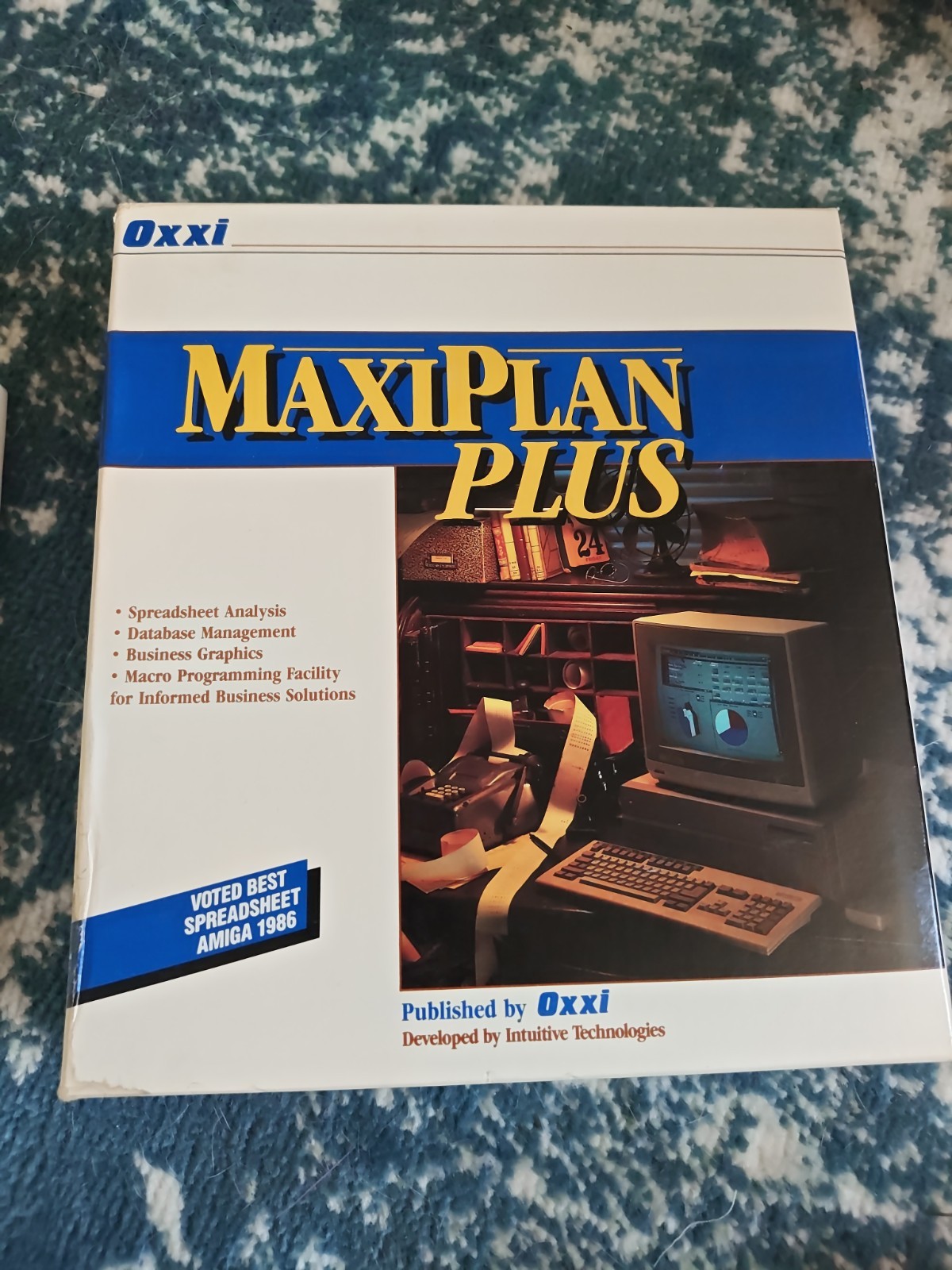 MAXIPLAN PLUS  OXXI Spreadsheet for Commodore Amiga 500 1000 2000