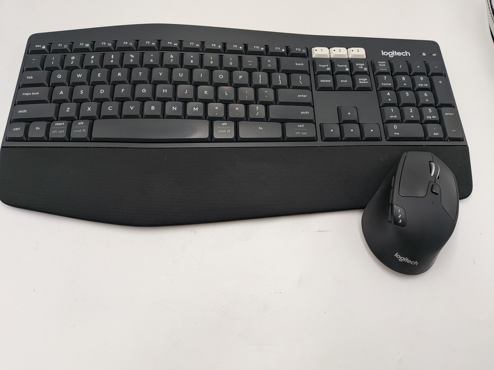 Logitech MK850 Performance Wireless Keyboard and Mouse Combo - Graphite