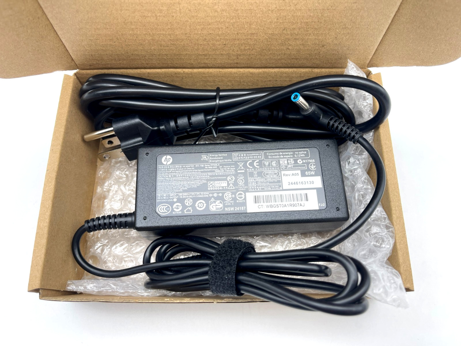 Genuine HP 65Wh AC Adapter Charger blue tip 3.33A Pavilion 710412-001 G5 4.5*3mm