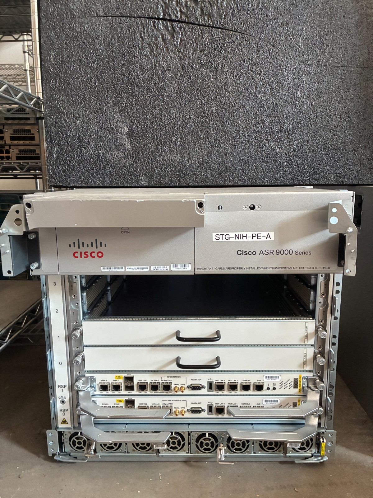 Cisco ASR-9006-AC-V2 Router W/ 2x A9K-RSP440-SE A9K-AC-PEM-V2 ASR-9006-FAN-V2