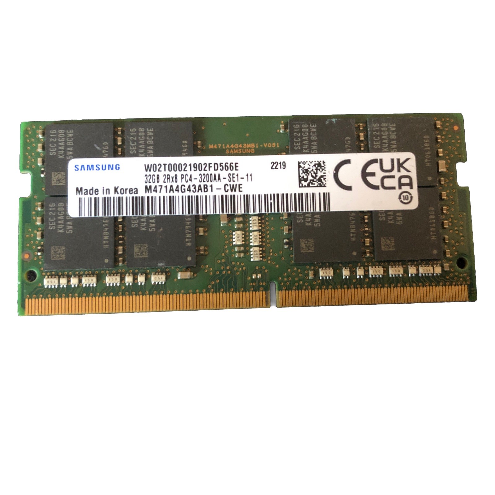 Samsung 32GB PC4-25600 DDR4-3200 SO-DIMM Memory (M471A4G43BB1-CWE)