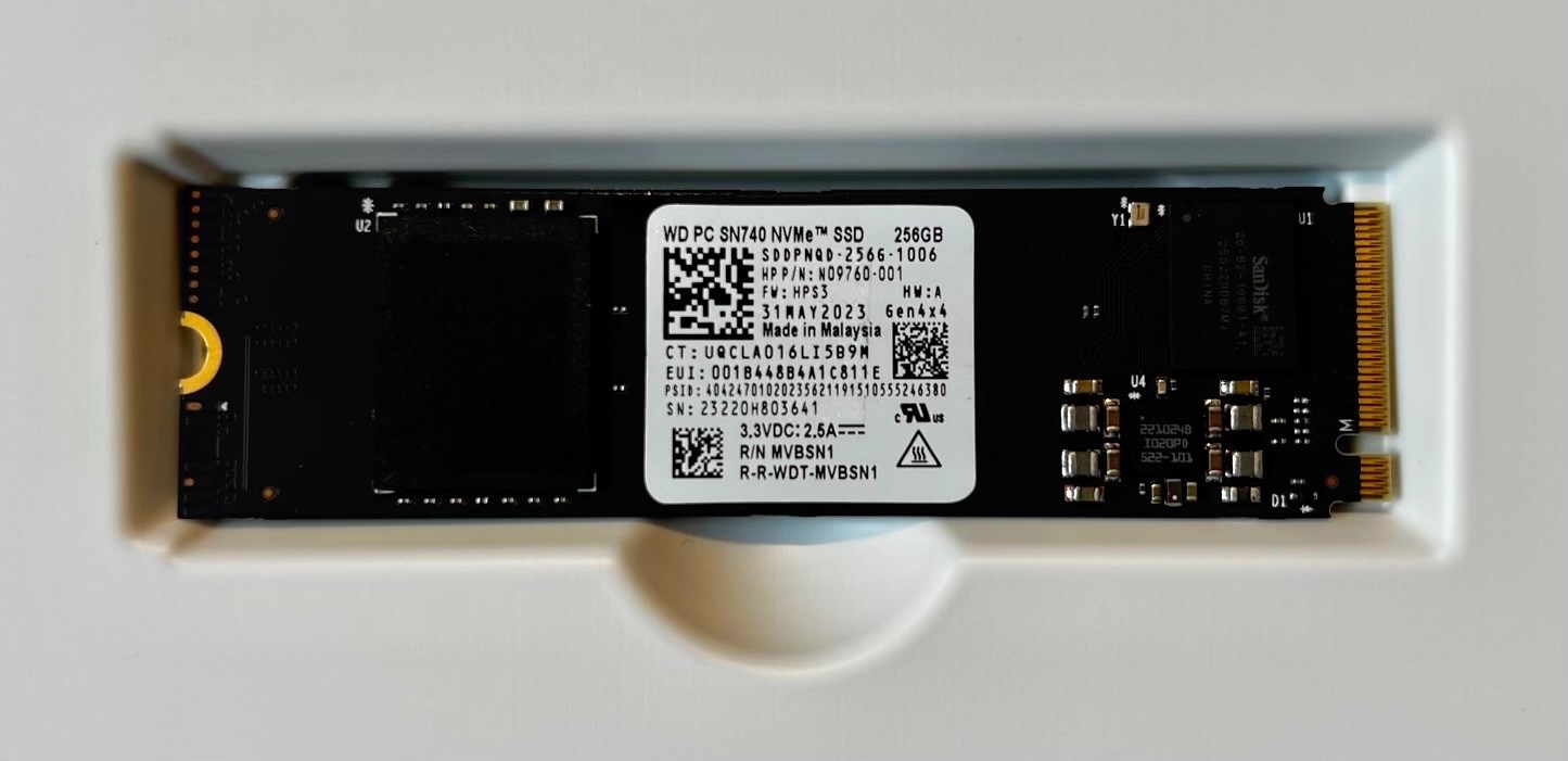 Western Digital PC SN740 256GB M.2 2280 NVMe Internal SSD (SDDPNQD-2566-1006)