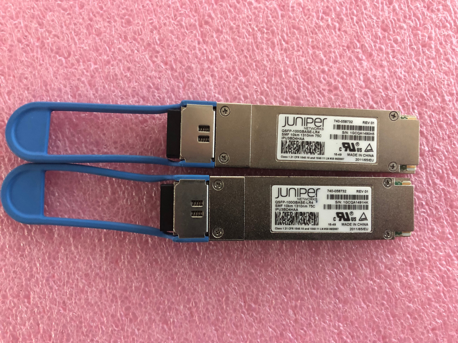 Juniper JNP-QSFP-100G-LR4  740-058732 REV 01 SMF 10km 1310nm 75C   IPU3BD4HAA
