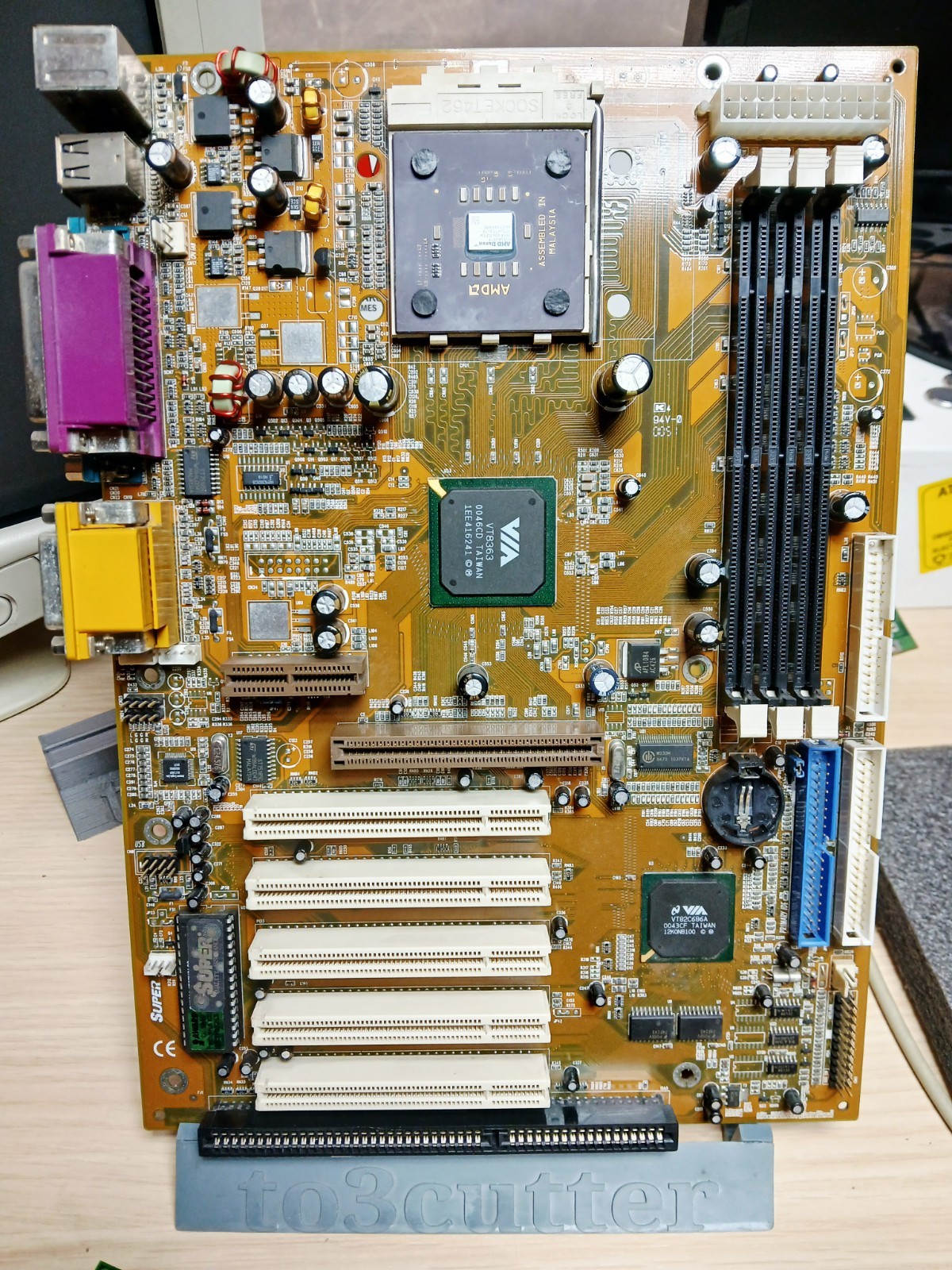 VINTAGE Motherboard SUPERGRACE / PCPARTNER - socket 462, VIA KT133 - TEST OK 