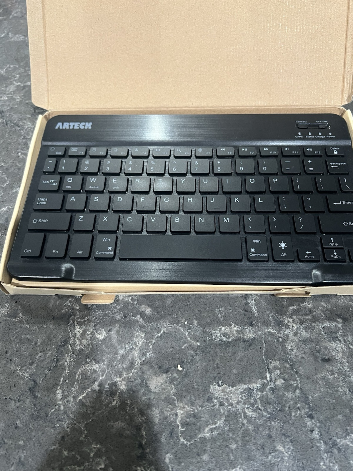 ARTECK HB335 Bluetooth Keyboard for Surface Pro Detachable with instructions