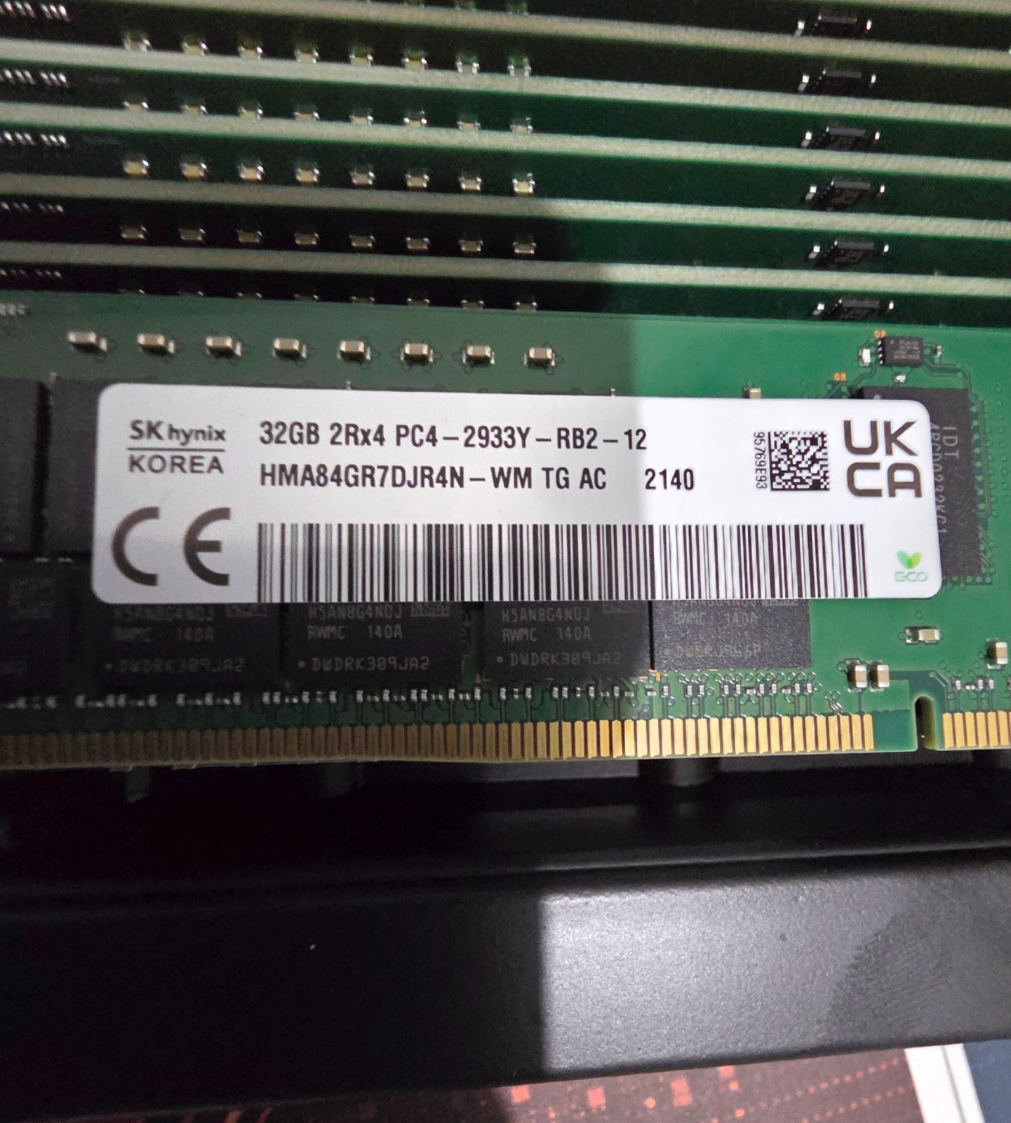 SK Hynix 32GB 2Rx4 PC4-2933Y Server Memory HMA84GR7DJR4N-WM