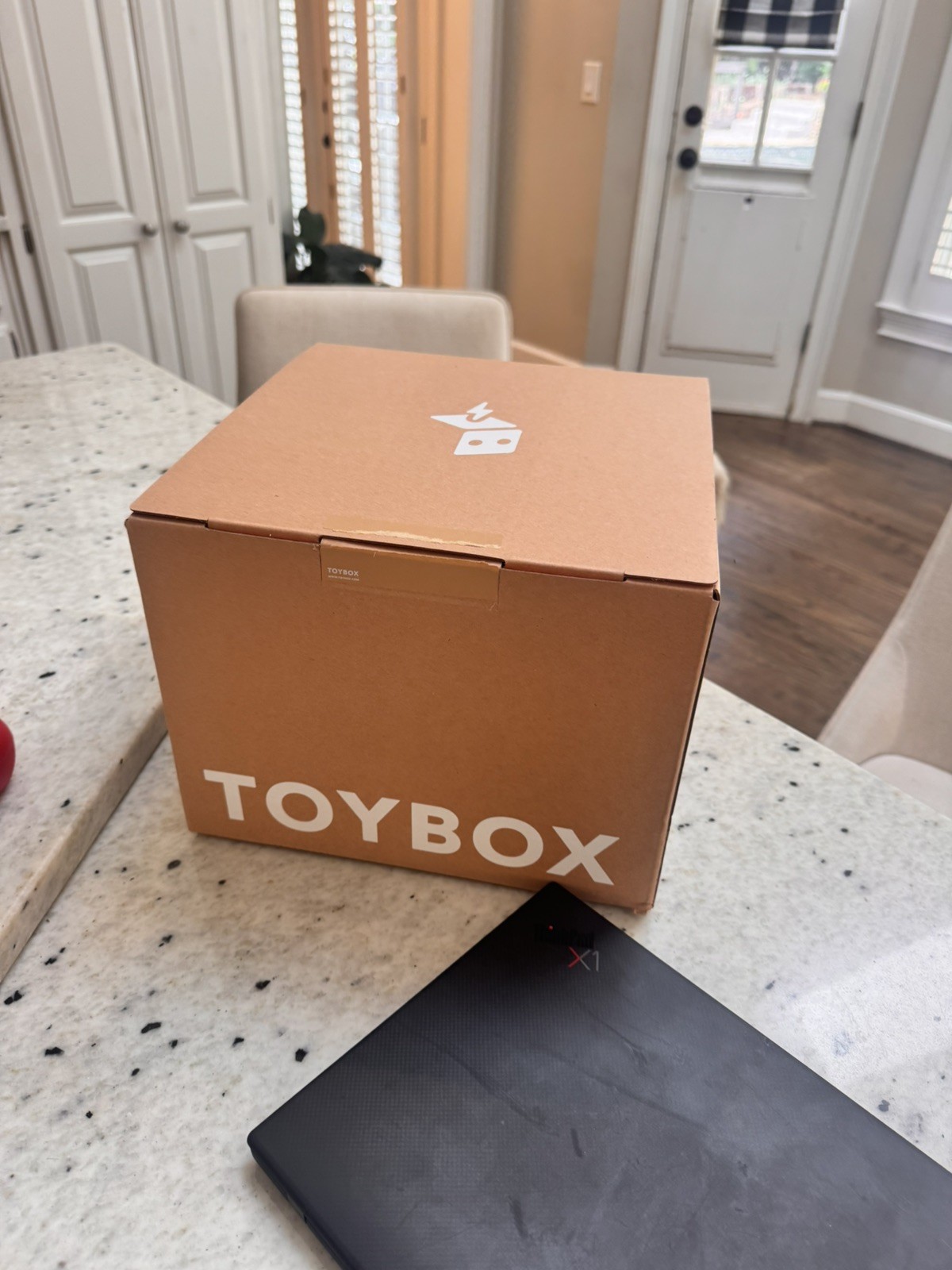 TOYBOX Alpha 2 3D Printer Starter Bundle Alpha 2 Version (E10050735)