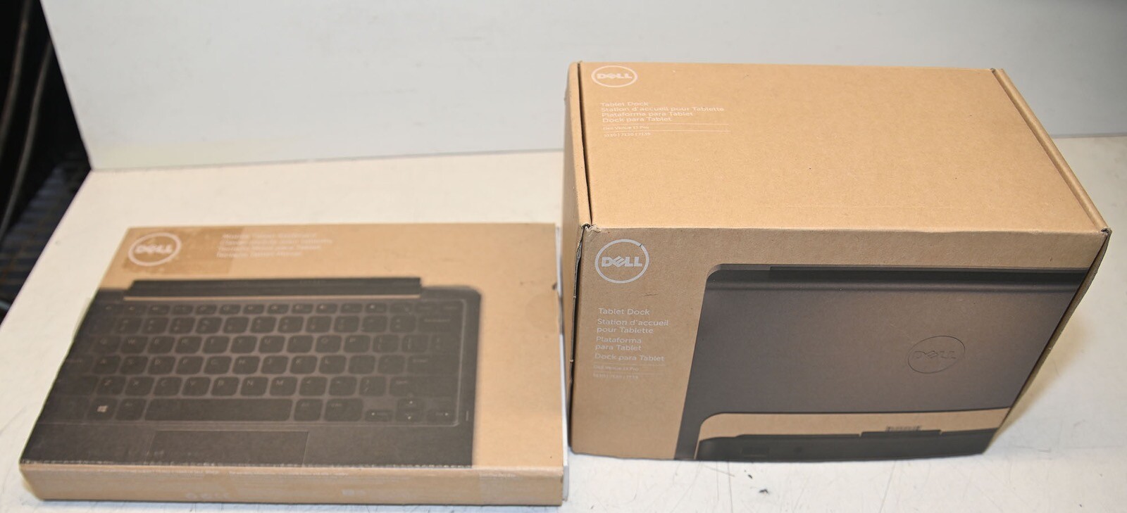 Dell Venue 11 Tablet Dock and Keyboard 0MPT52 0D1R74