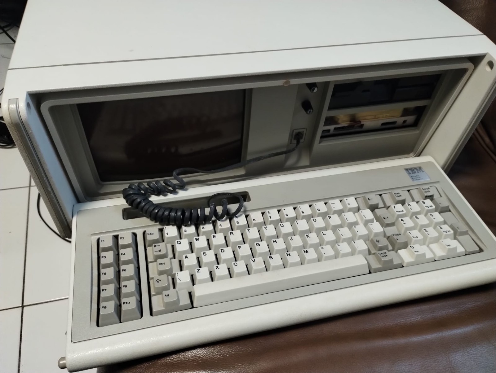 1980's IBM Portable Personal Computer Model 5155 Made in USA w/ Carrying Bag