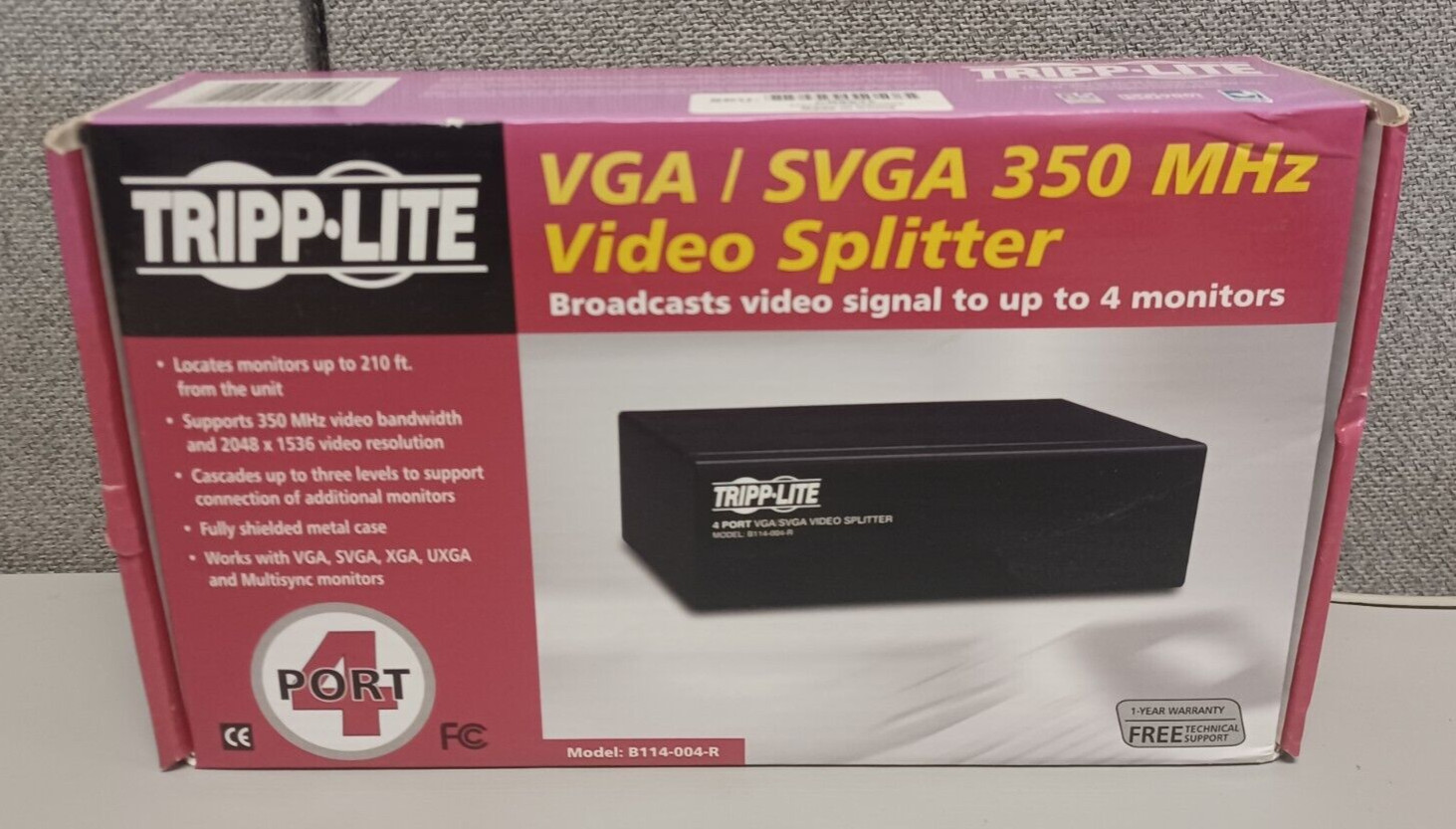 Tripp Lite  B114-004-R Black 4-Port VGA / SVGA 350 MHz 4 Port Video Splitter
