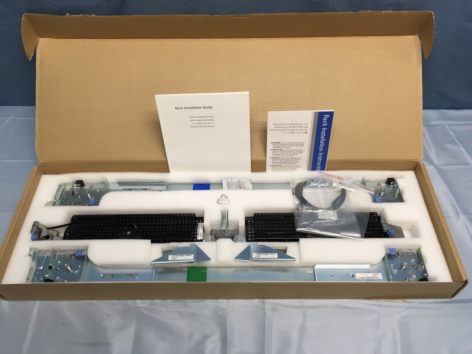 NEW in Box Dell OFN360 RAPID VERSA RAIL KIT