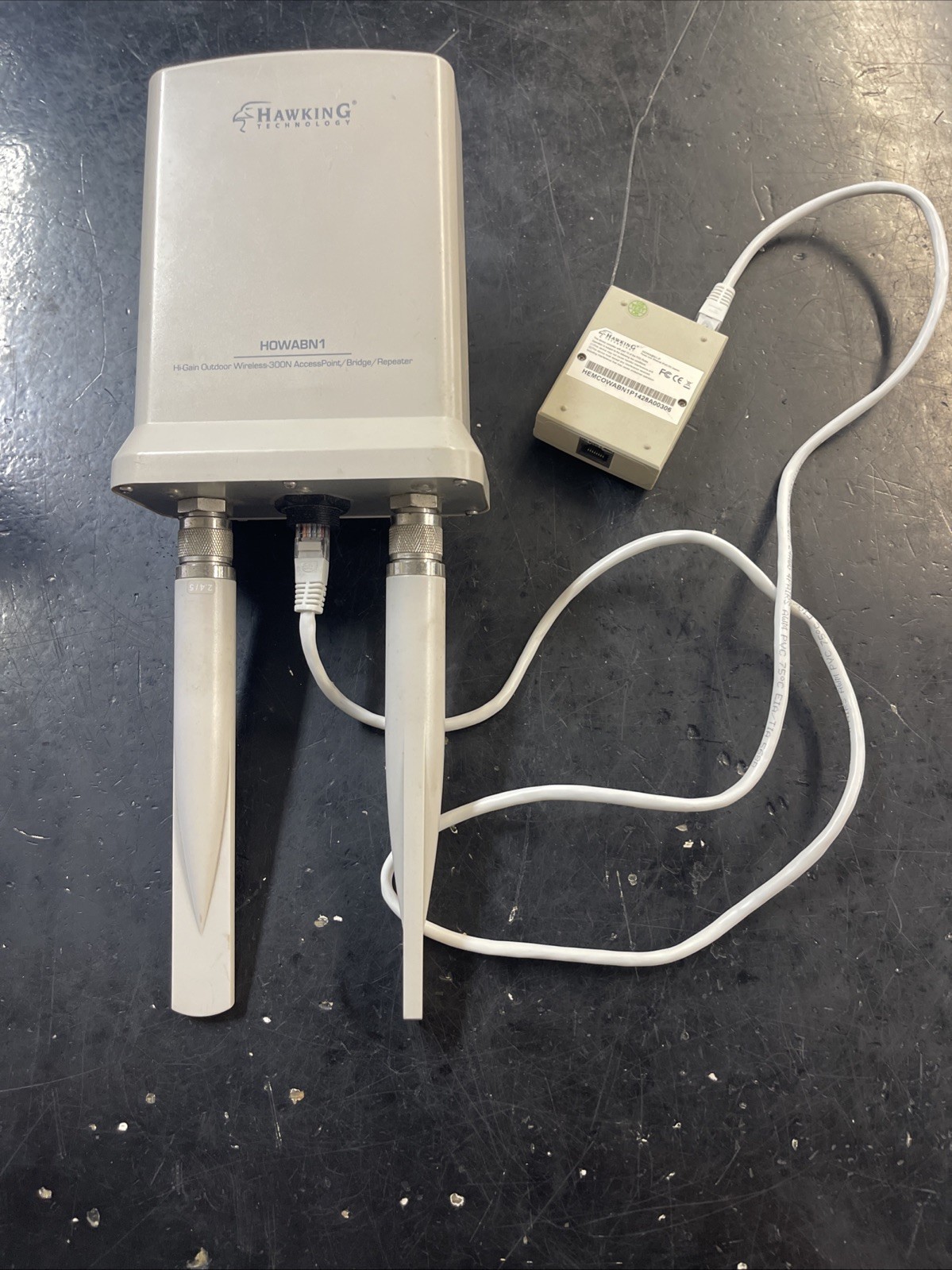 Hawking Technology HOWABN1 Hi-Gain Outdoor WIRELESS-300N Access Point/Bridge