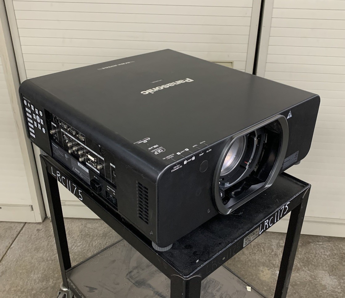 Panasonic PT-DZ10KU WUXGA DLP Lamp Projector - Tested No Lens No Remote