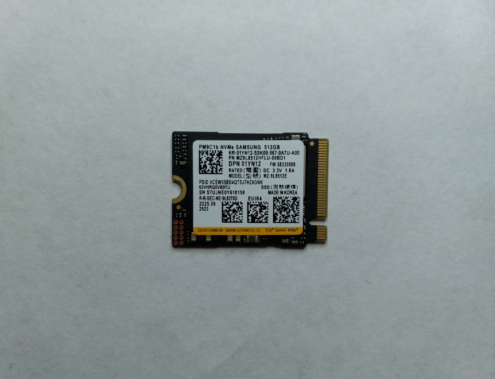 Dell 1YN12 SSD Drives