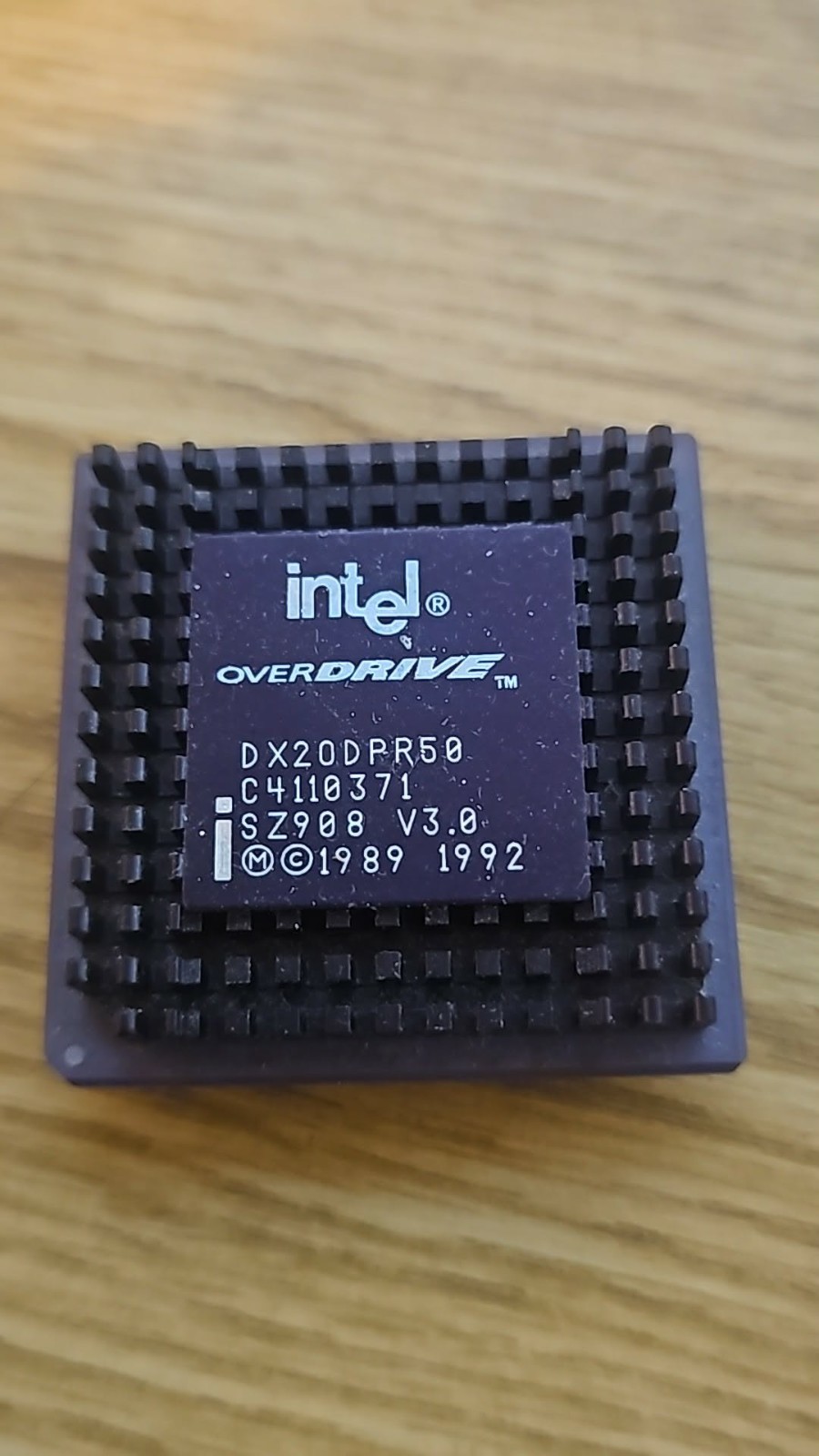Clean Rare Vintage Retro Socket1 Gold CPU Intel OverDrive DX2ODPR50 SZ908 TESTED
