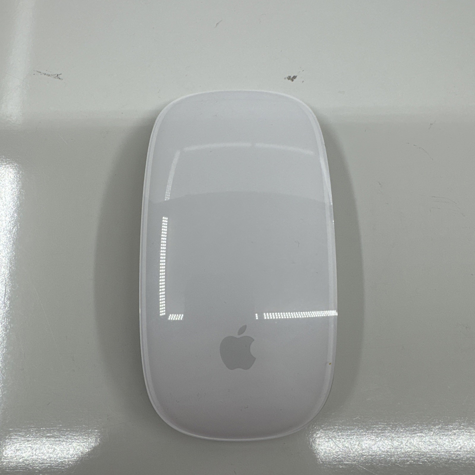 Apple Magic Mouse White Rechargeable Multi-Touch Wireless Optical Mouse A3204