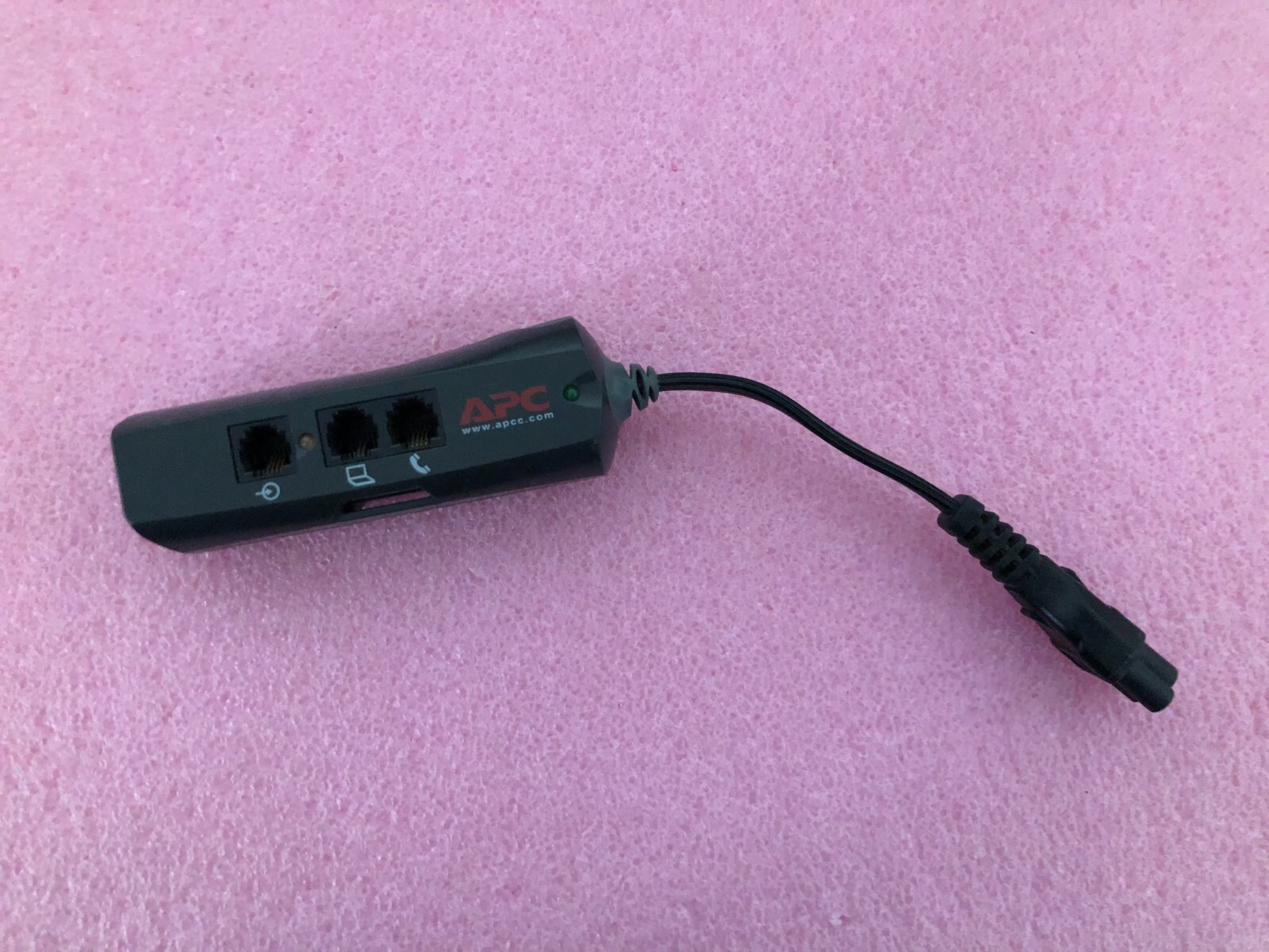 APC PNOTEPRO3 Mobile Surge Protector 2.5 Amps