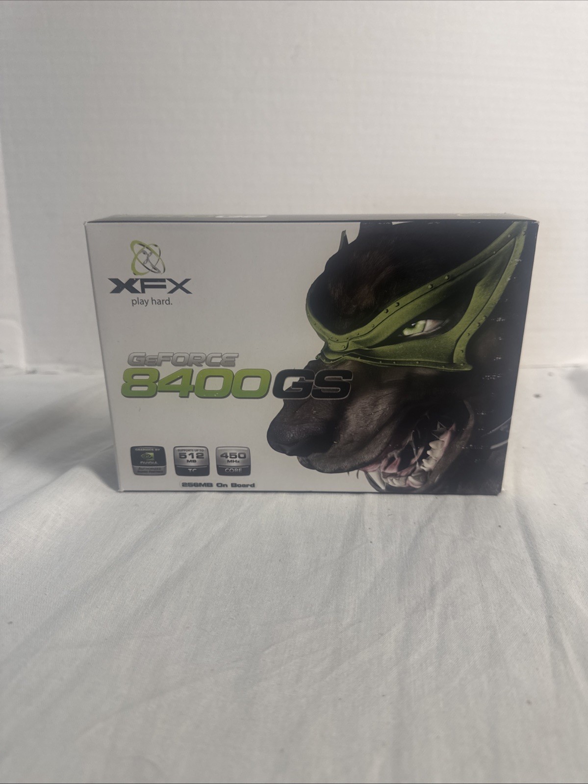 XFX Nvidia GeForce 8400GS 256mb 450 MHz Core Graphics Card NEW IN BOX