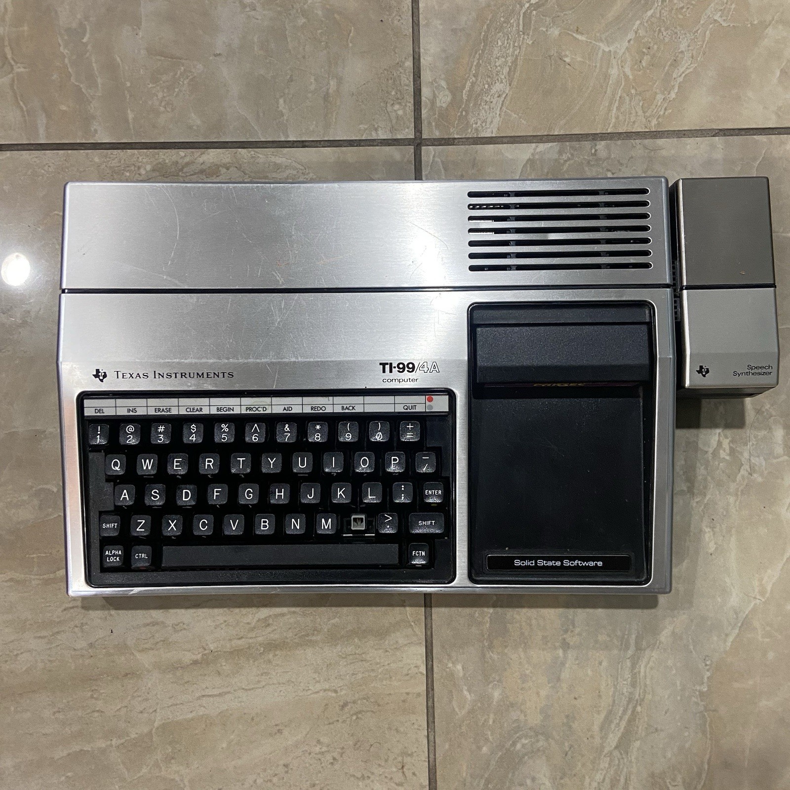 Vintage Texas Instruments TI-99/4A Home Computer PHCOO4A Console W/ Speech Synth